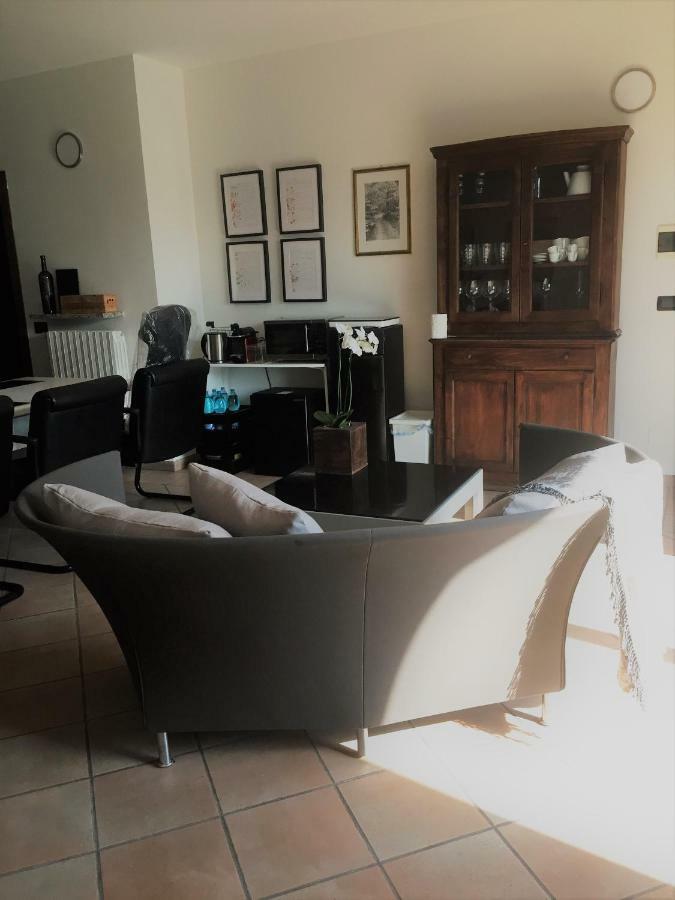 Apartament Casa "T" Alba  Zewnętrze zdjęcie